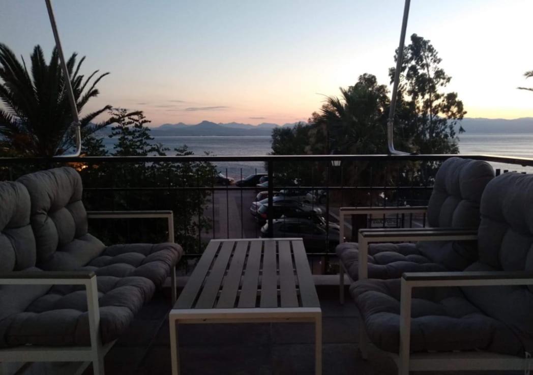 Luxury Seaview Apartment Con Vista ルートラキ エクステリア 写真